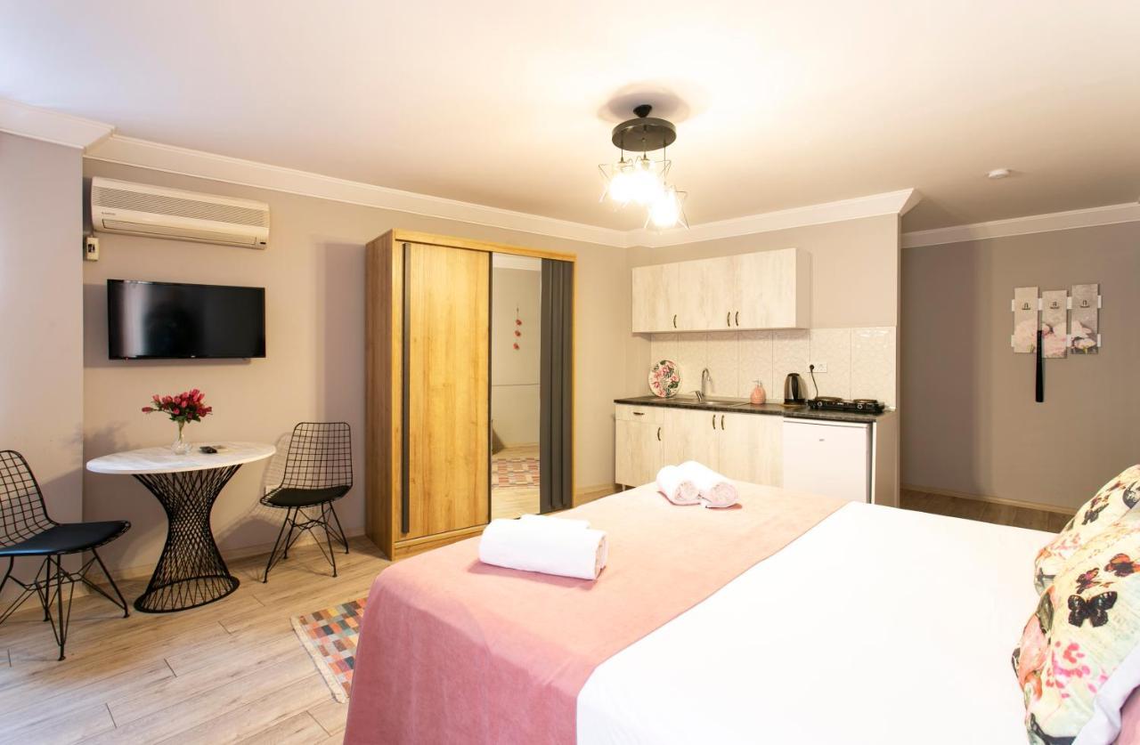 Sirena's Guest house