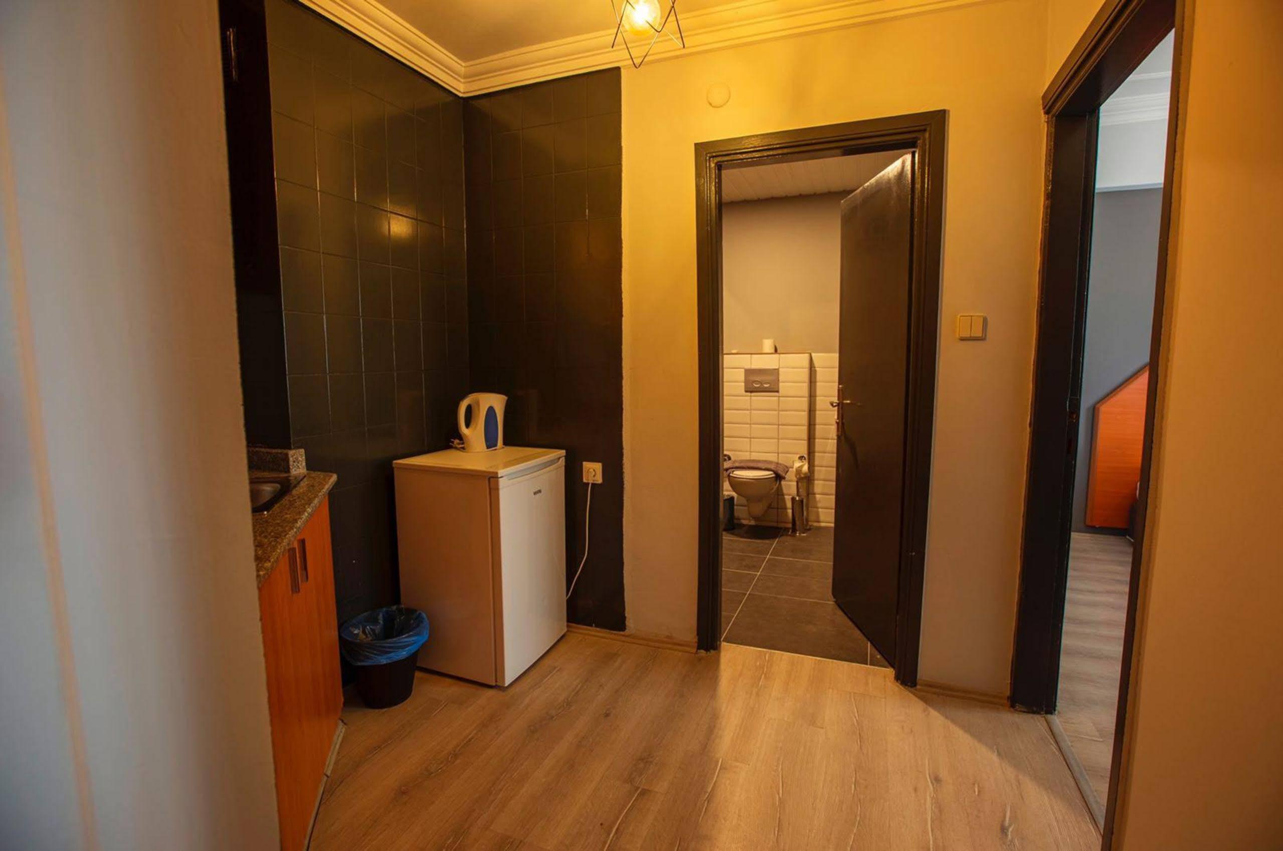 Hma & Aparthotel 3*