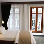 Vita Suites Karakoey