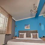 Unique Suite Hotel
