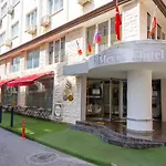 Mevre Hotel