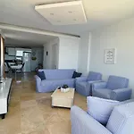 Apollon Apartment