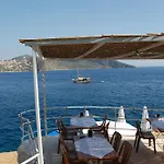 Caretta Hotel