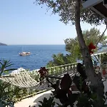 Caretta Hotel