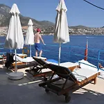 Caretta Hotel