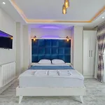 Galatagreenapplehotel