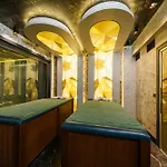 Mq Hotel Suites
