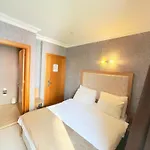 Lounge Hotel