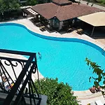 Lemas Suite Hotel
