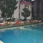 Caprice Apart Hotel