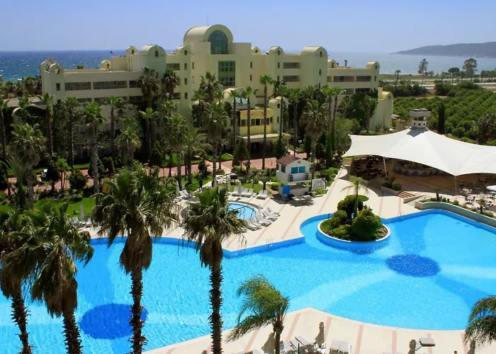 Presa Di Finica Hotel & Suites