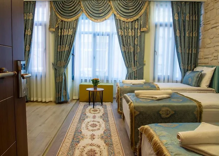 Sayina Hotel