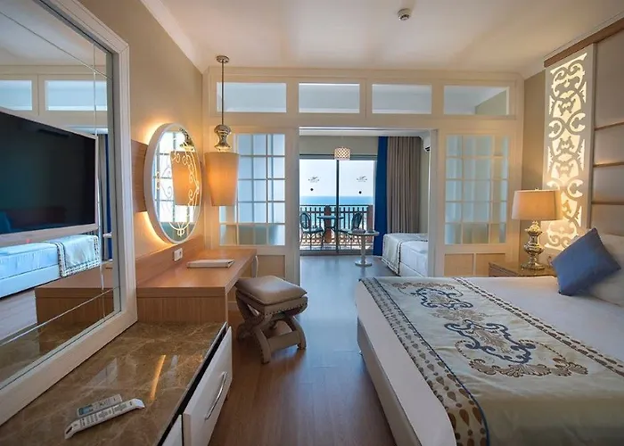 Hotel Quattro Beach Spa And Resort
