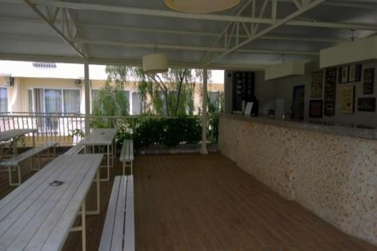 Aquabella Beach