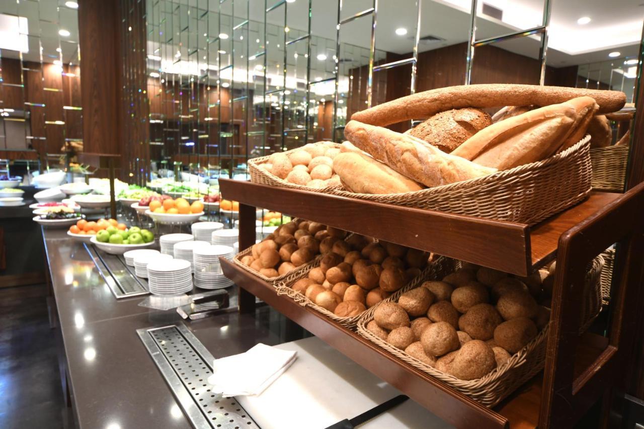 Hotel Mercure West & Convention Center 5*