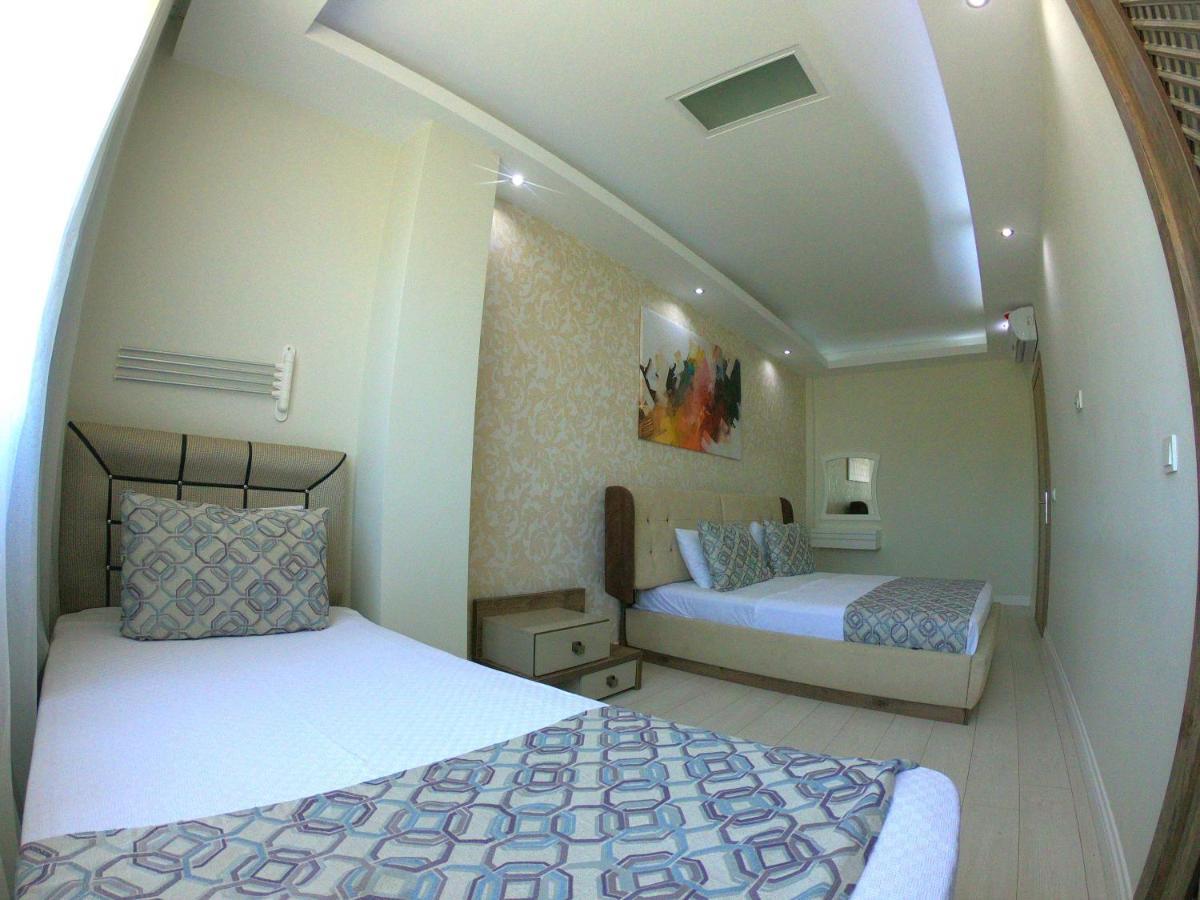 Aparthotel Happy Family 3*