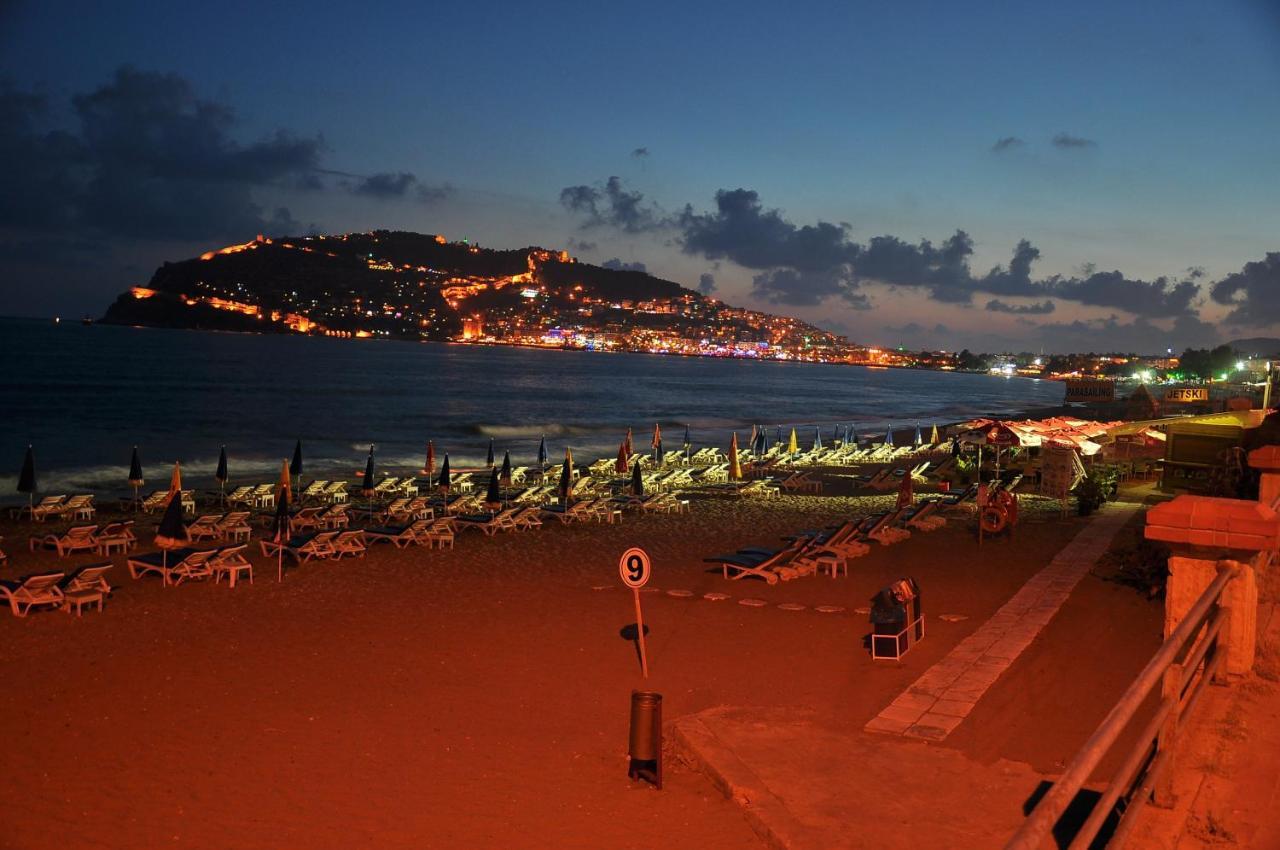 Hotel Parador Beach Hotel 3*