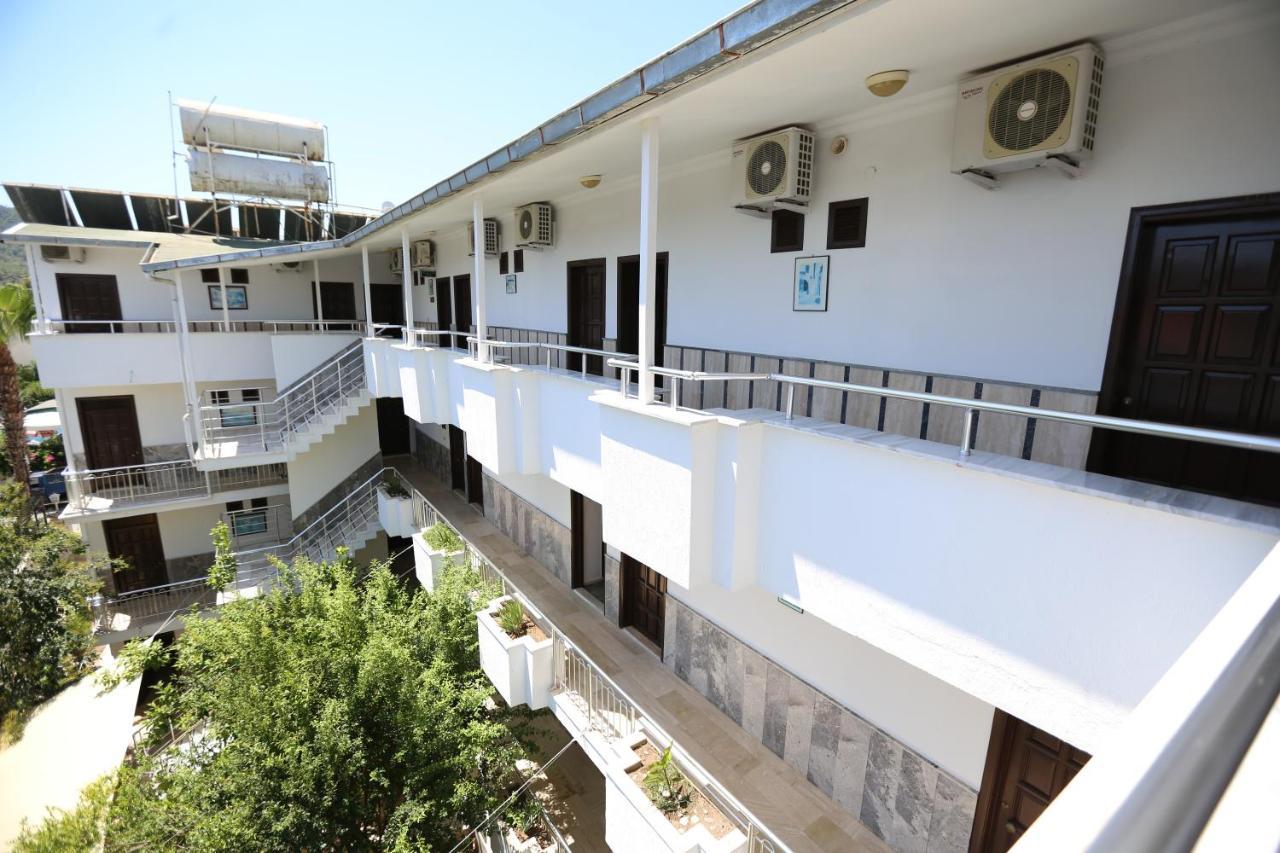 Paradise Hotel