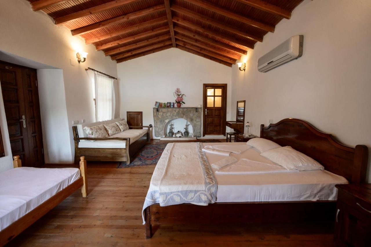 Ankh Bed & Breakfast