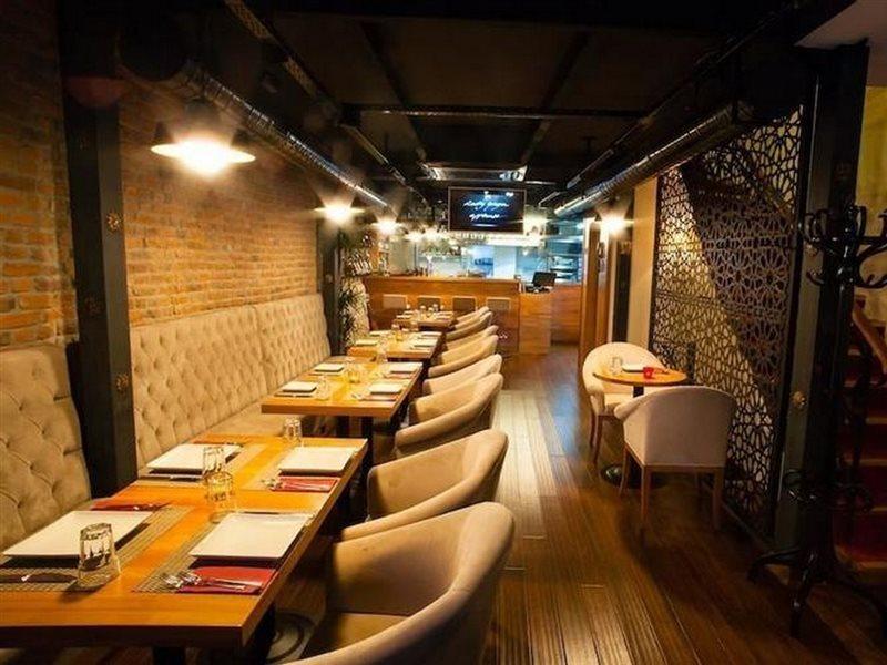 Istanburg Efes Hotel 2*