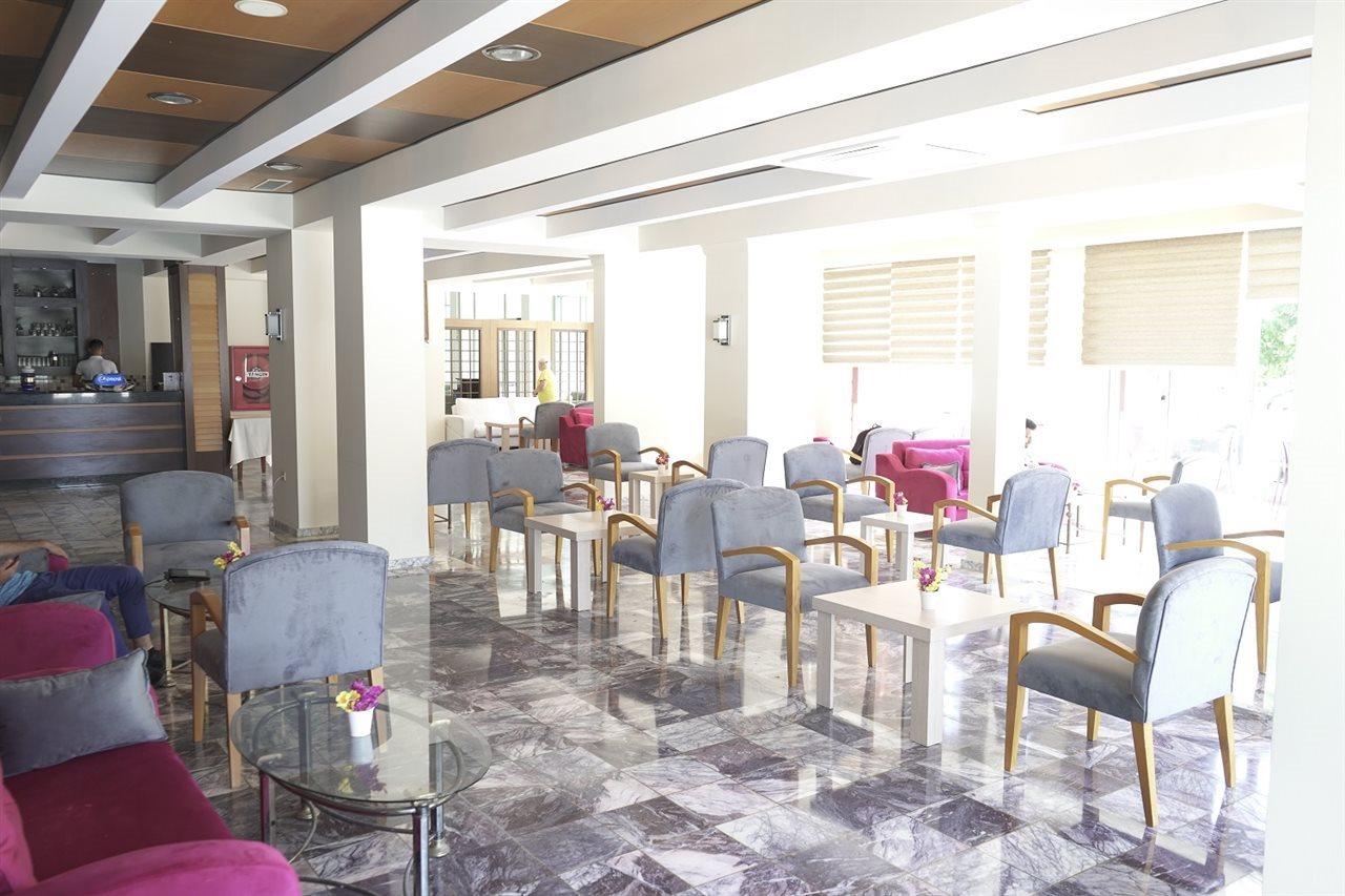 Sirma Hotel Side