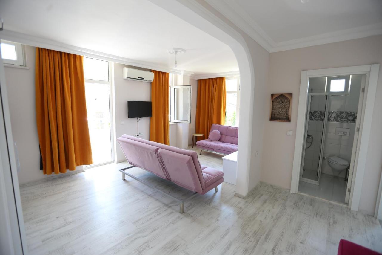 Paradise Hotel