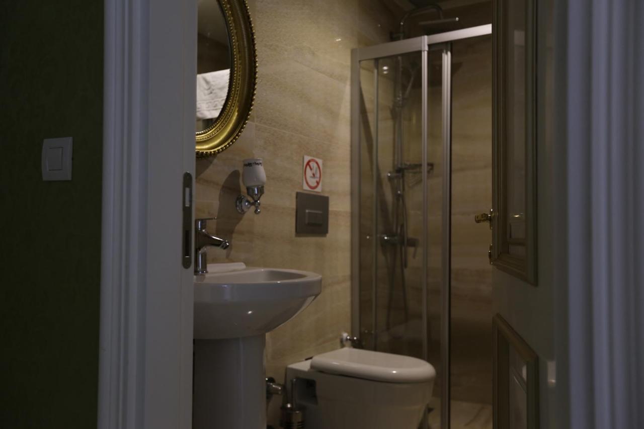 Queens Land Hotel Istanbul