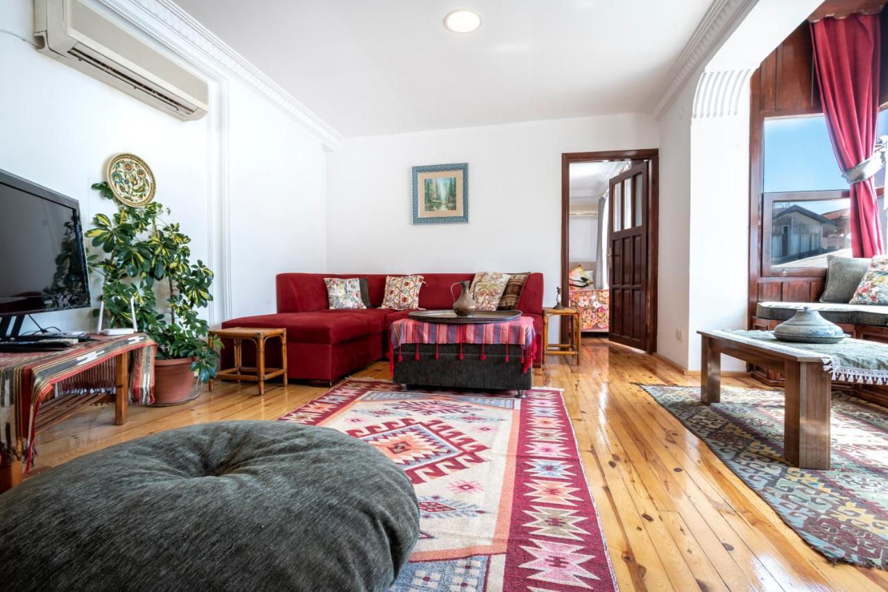 House Apartment Side