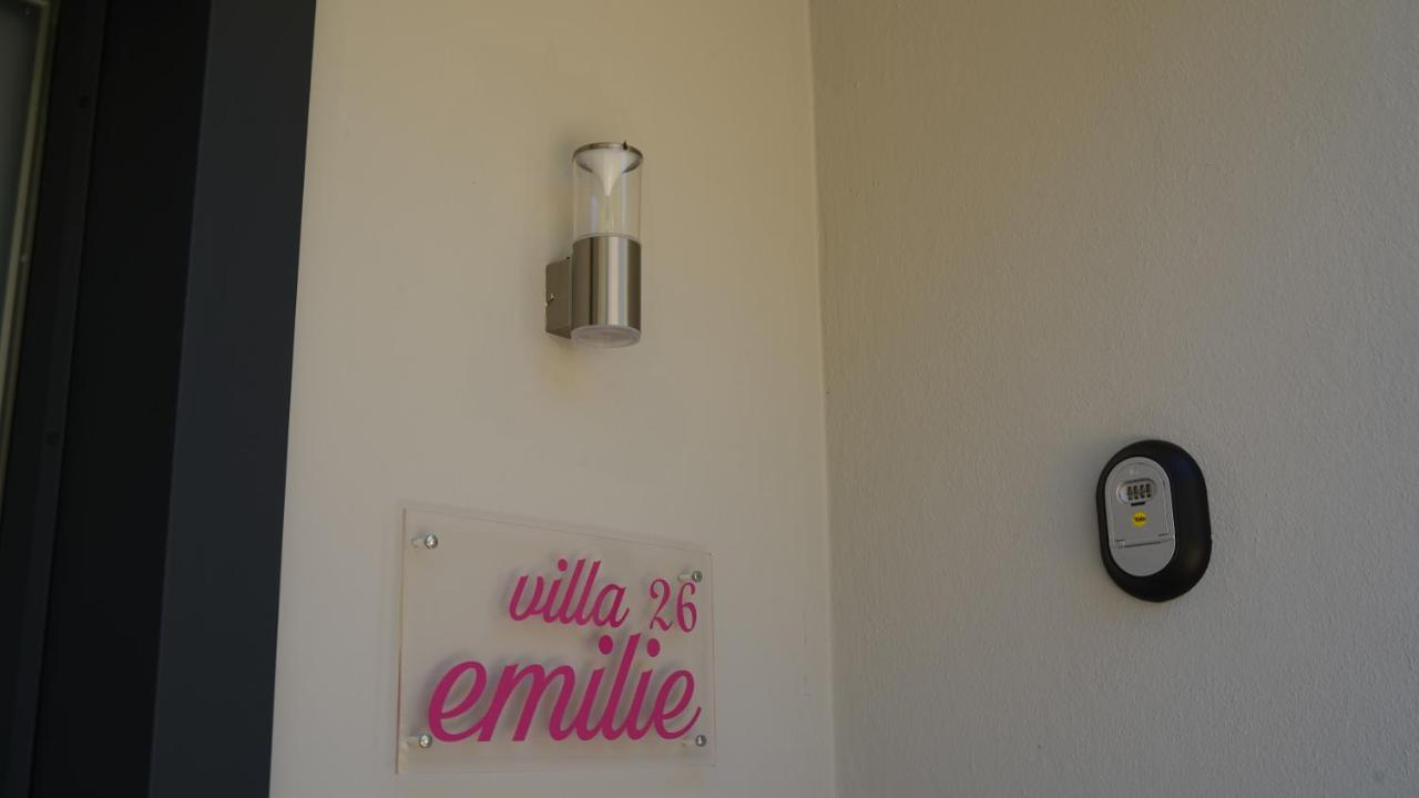 Emilie Apartment *