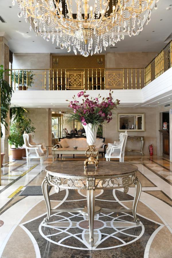 Grand Halic Goldenhorn