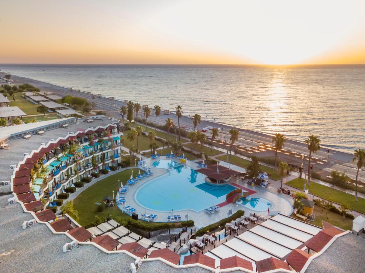 Armas Labada Resort
