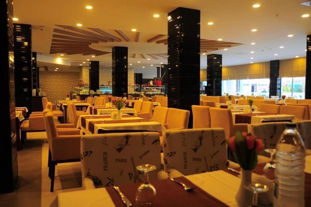 Anita Dream Kemer