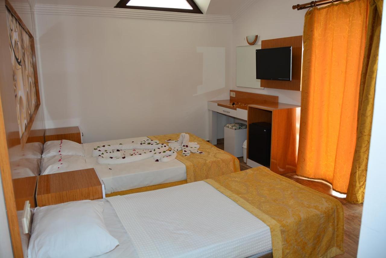 Anita Dream Kemer