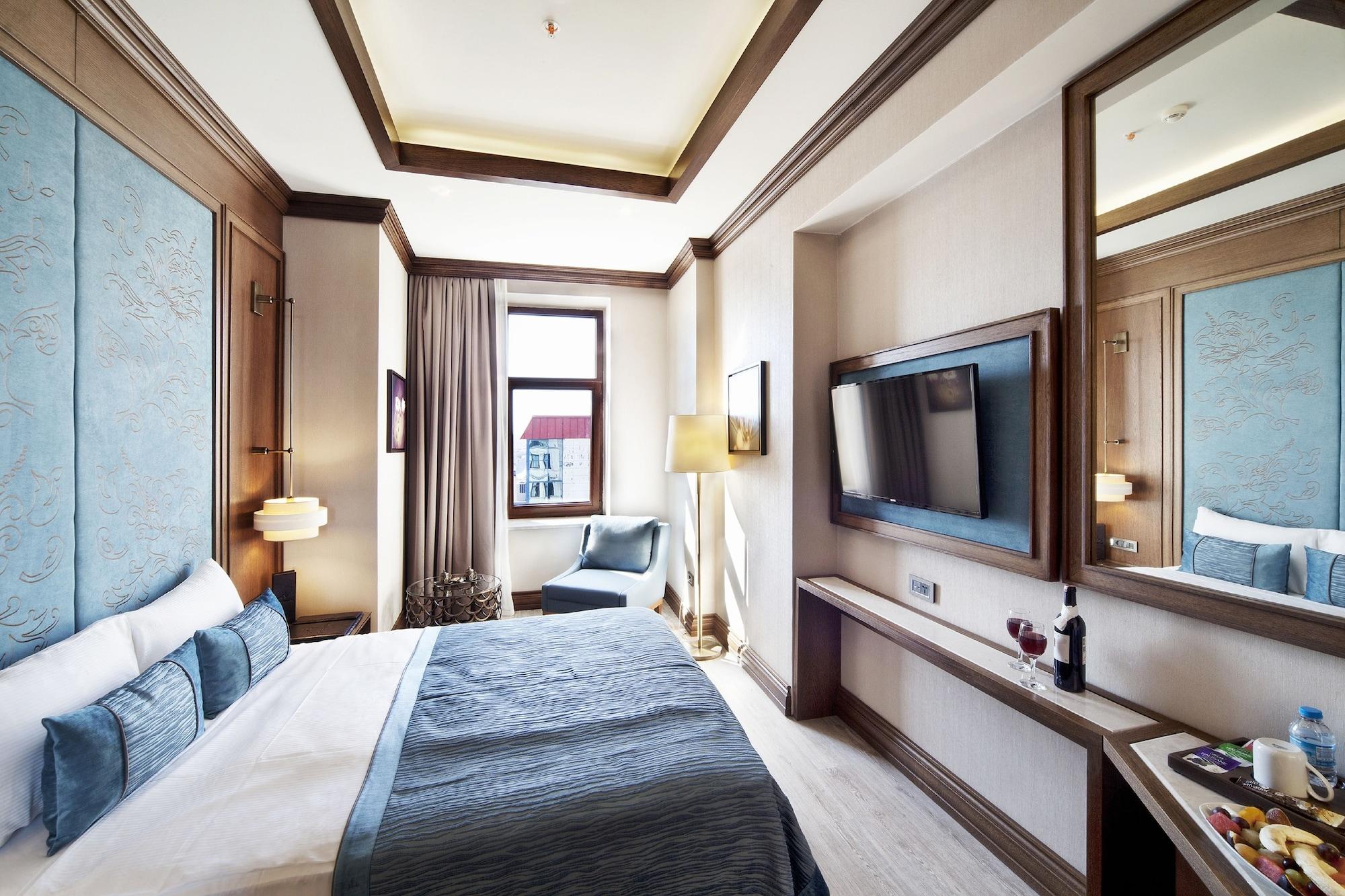 Grand De Pera Hotel