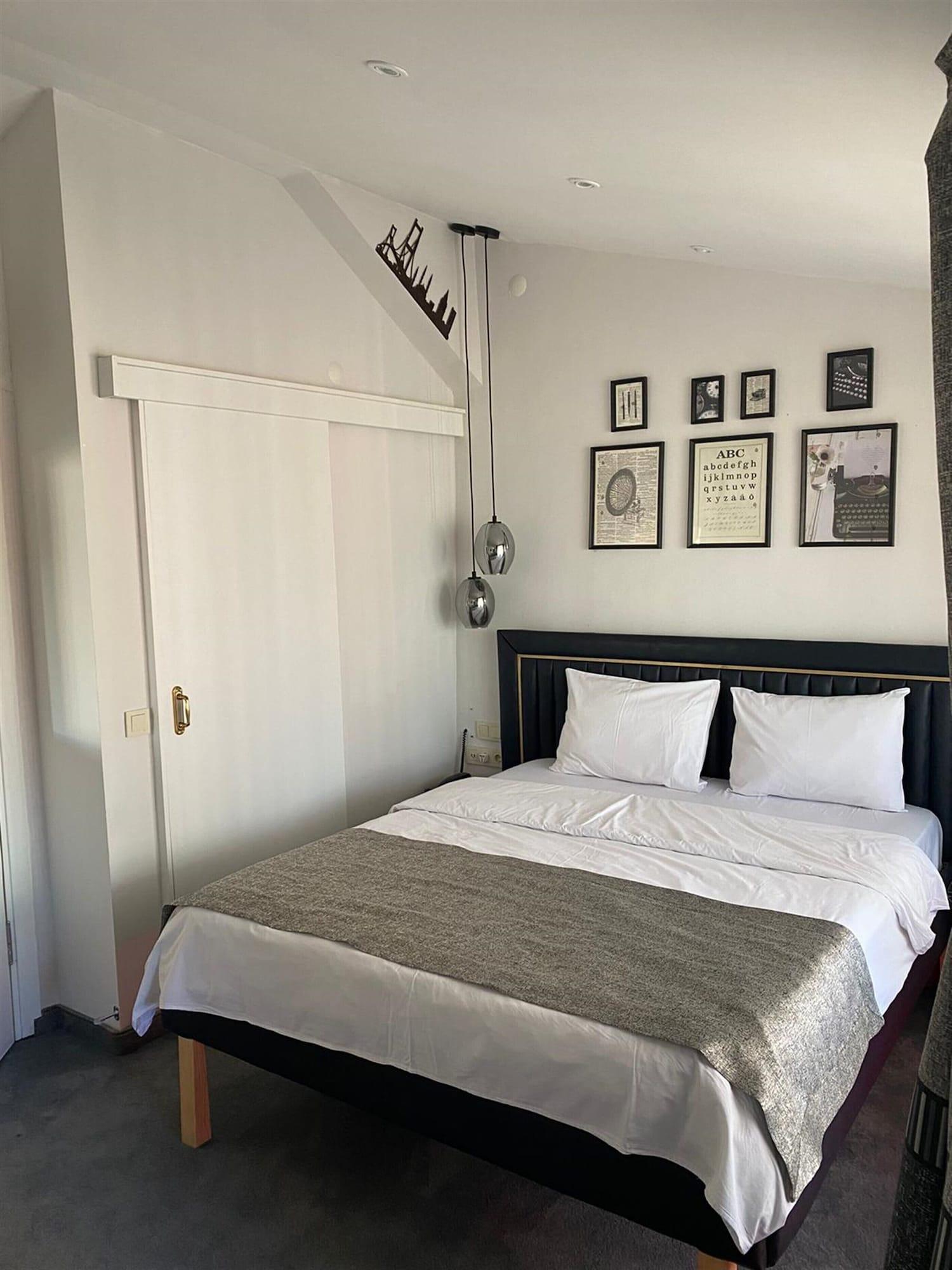 Corner Hot Hotel 3*