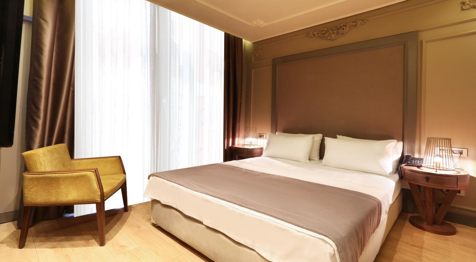 Taksim Premium Hotel 3*