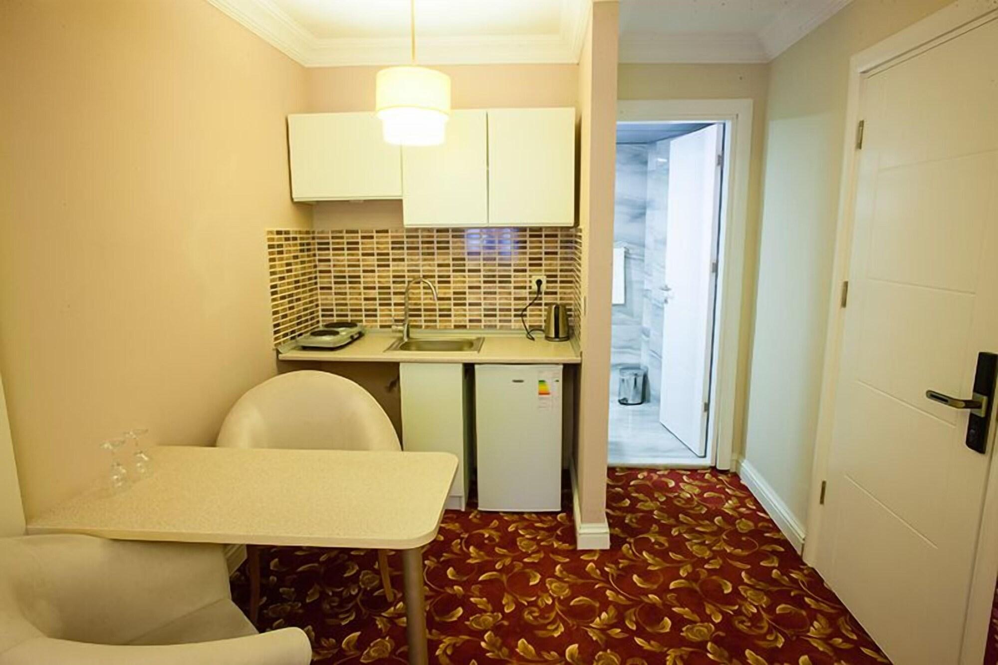 Istanburg Efes Hotel 2*
