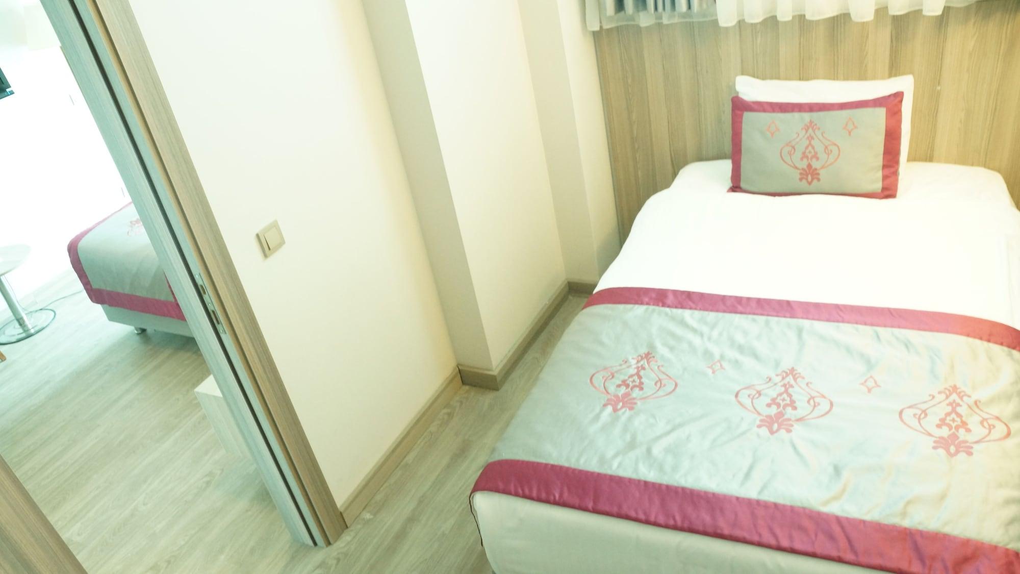Dab Hotel 4*