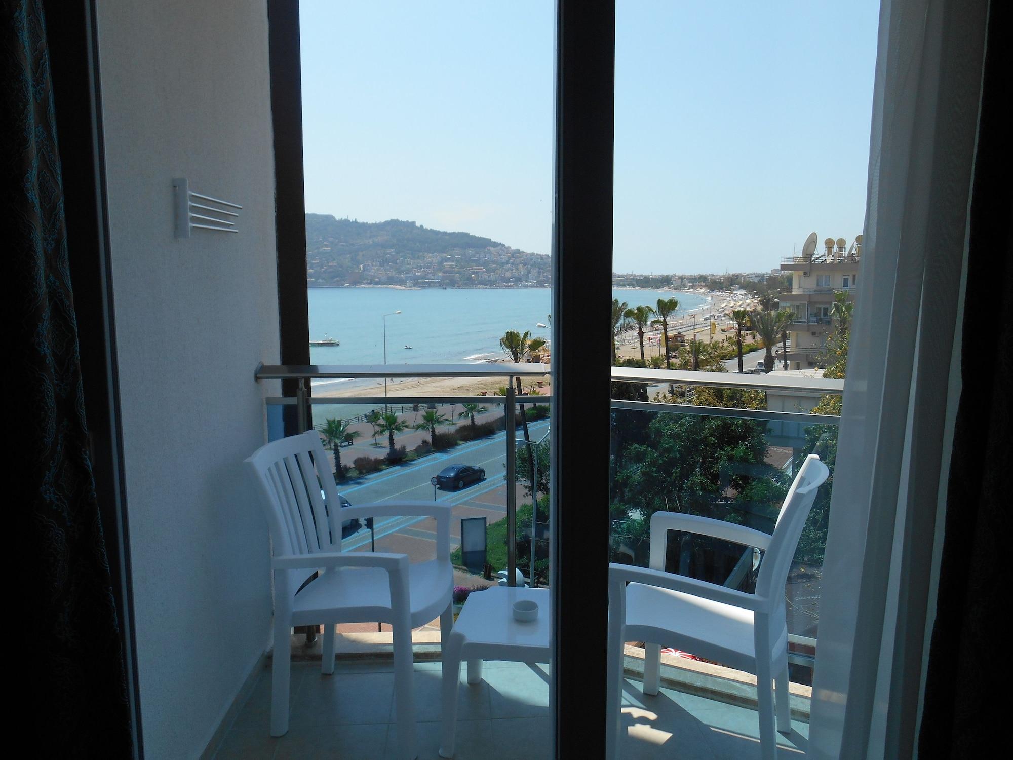 Parador Beach Hotel Hotel 3*