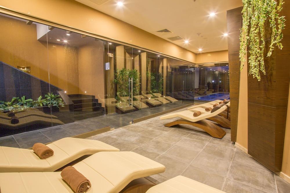 Sky Business Hotel