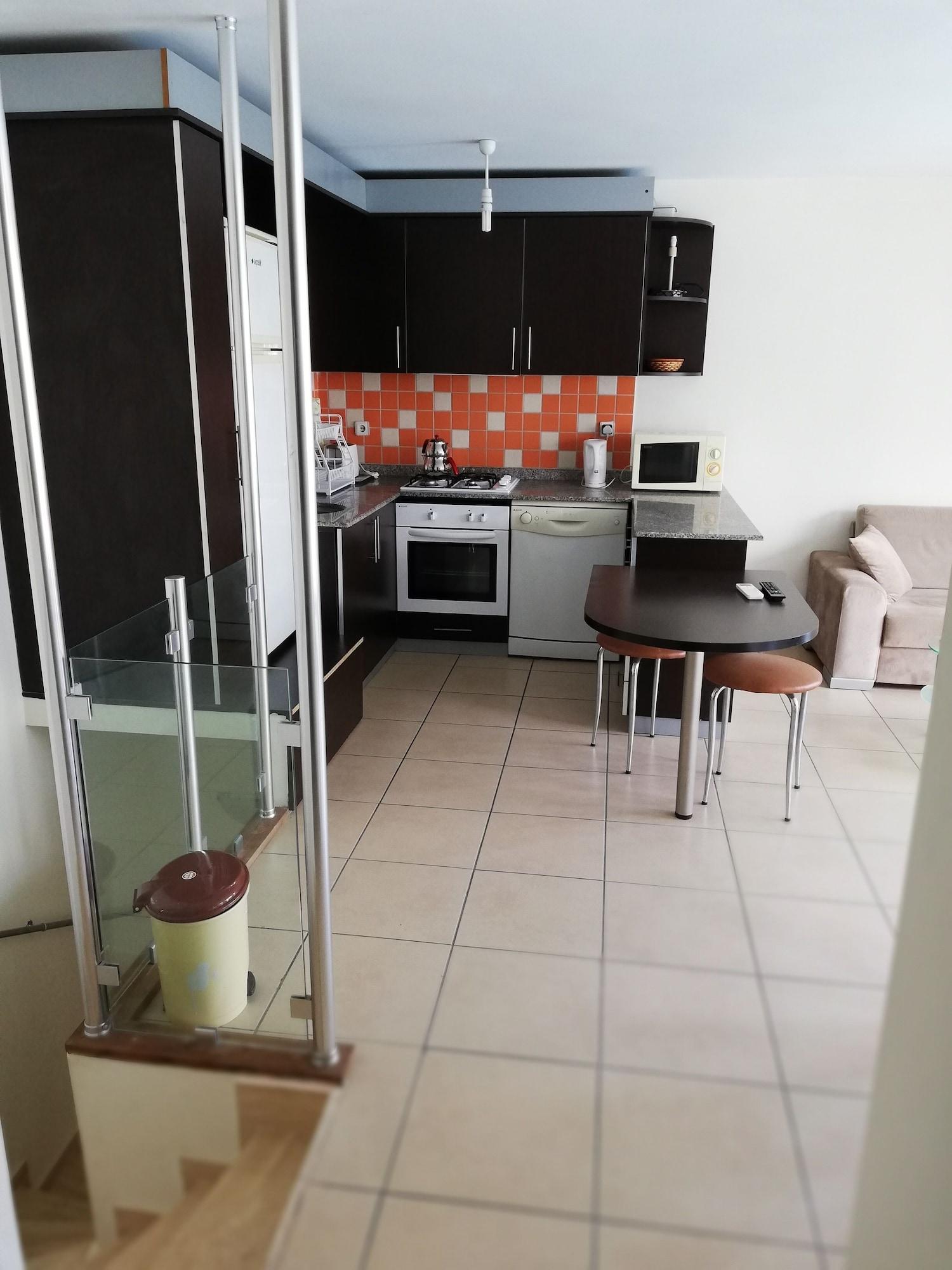 Garden Apartment Side