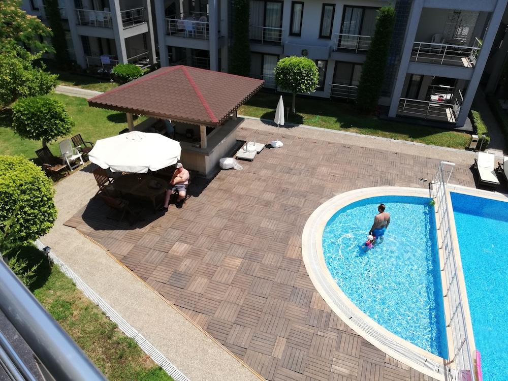 Garden *