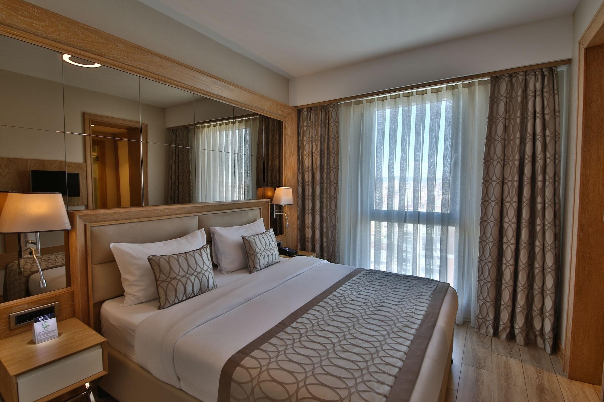 Hotel Bof Ceo Atasehir 5*