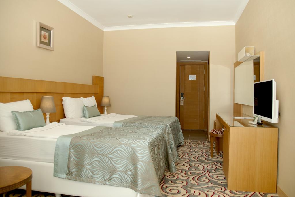 Aventura Park Hotel Okurcalar