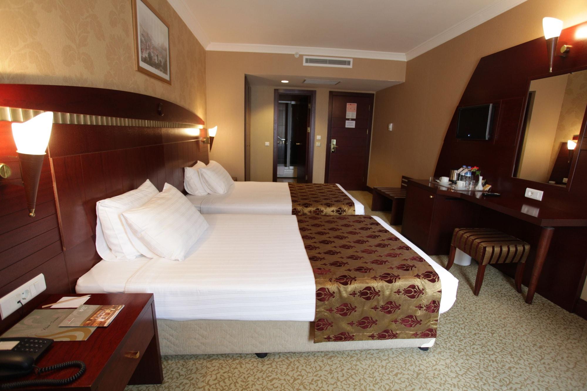 Hotel Nova Plaza Orion 4*