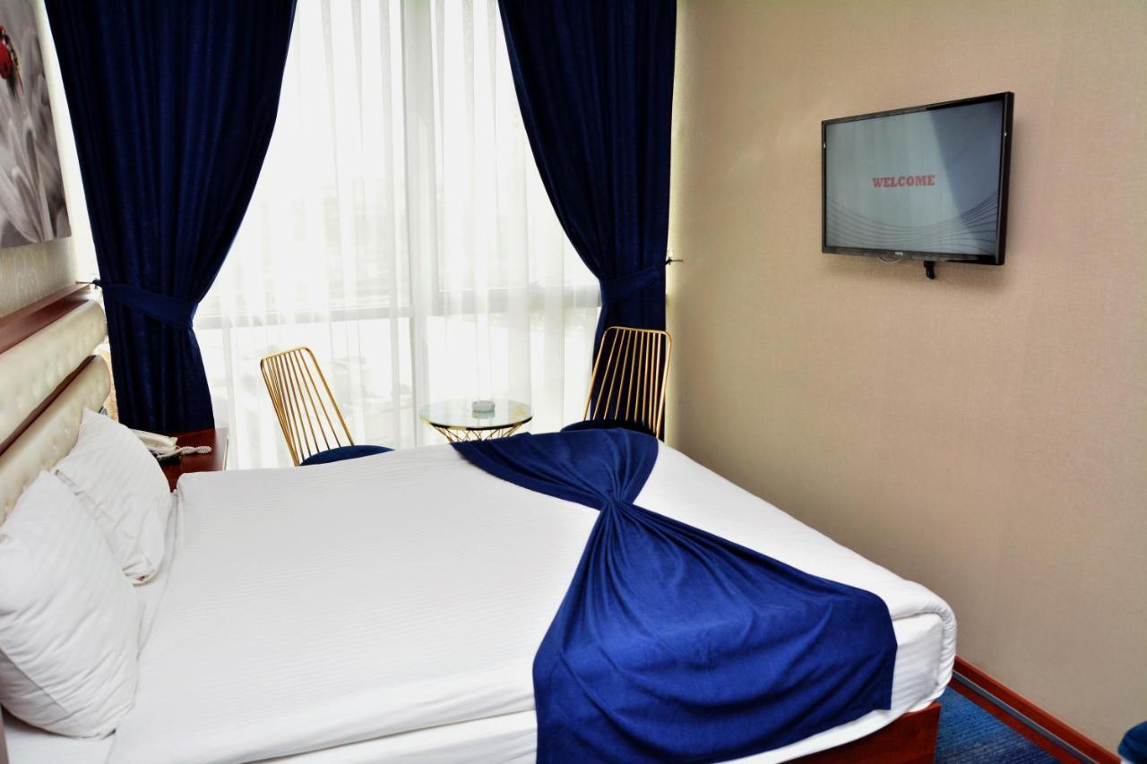 Hotel Business Grand