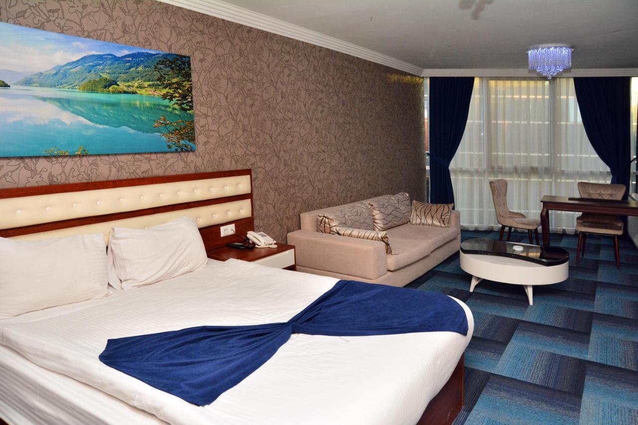 Business Grand