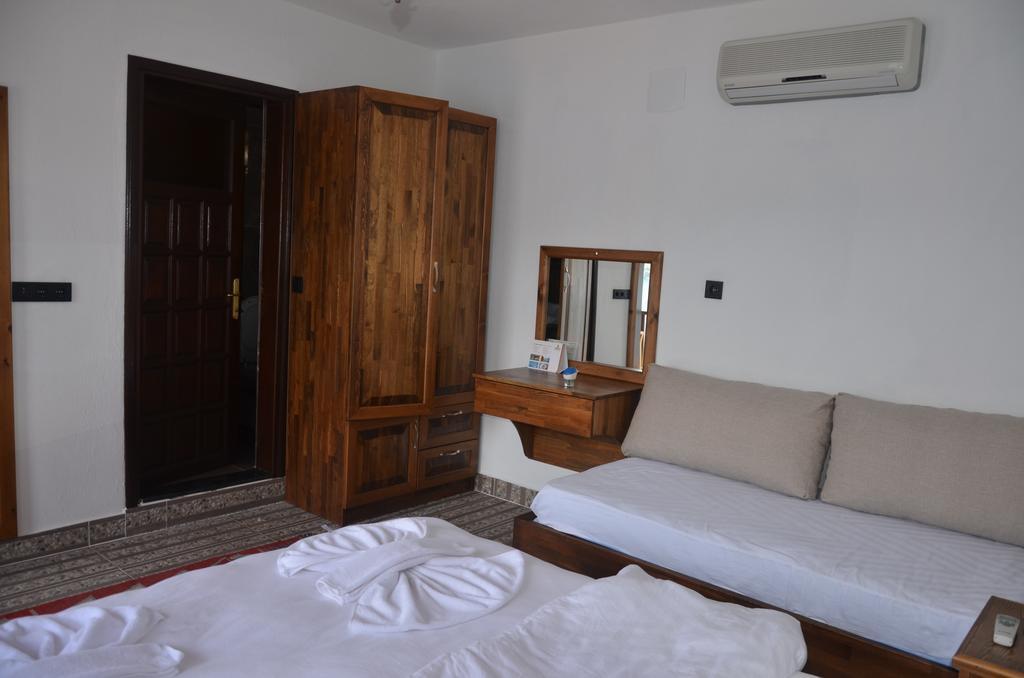 Ankh Bed & Breakfast