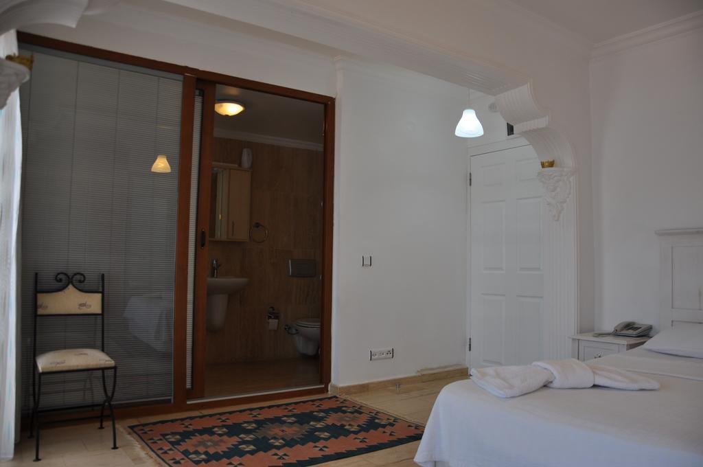 Caretta Hotel 3*