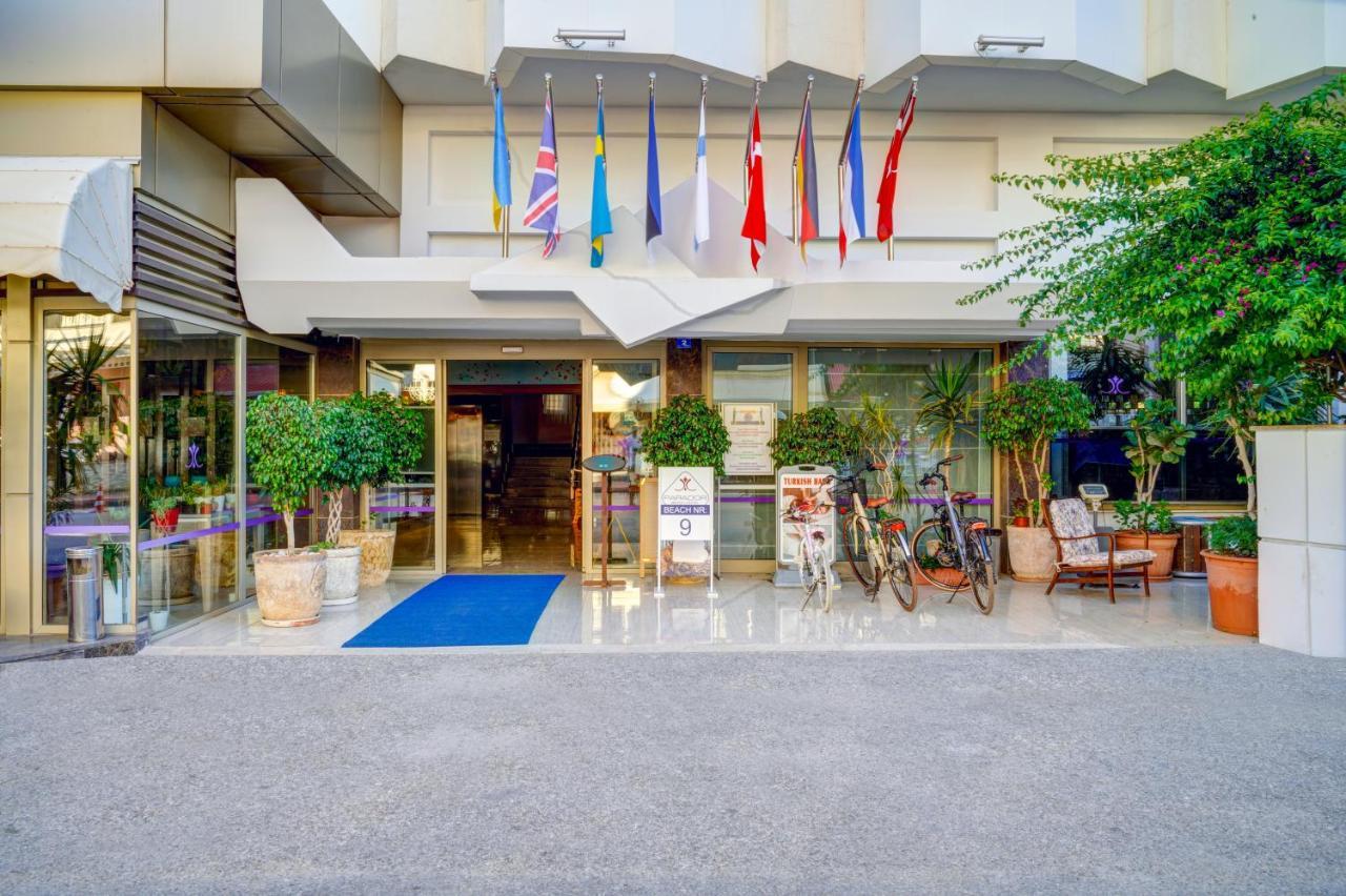 Parador Beach Hotel